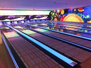 Ten Pin Bowling - Play2Day lanes left