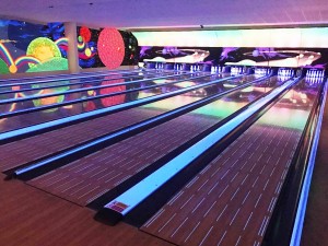 Ten Pin Bowling - Play2Day lanes right